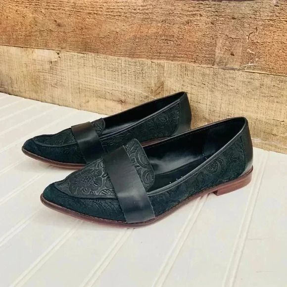 Sole Society Embossed Leather Flats - Picture 1 of 7